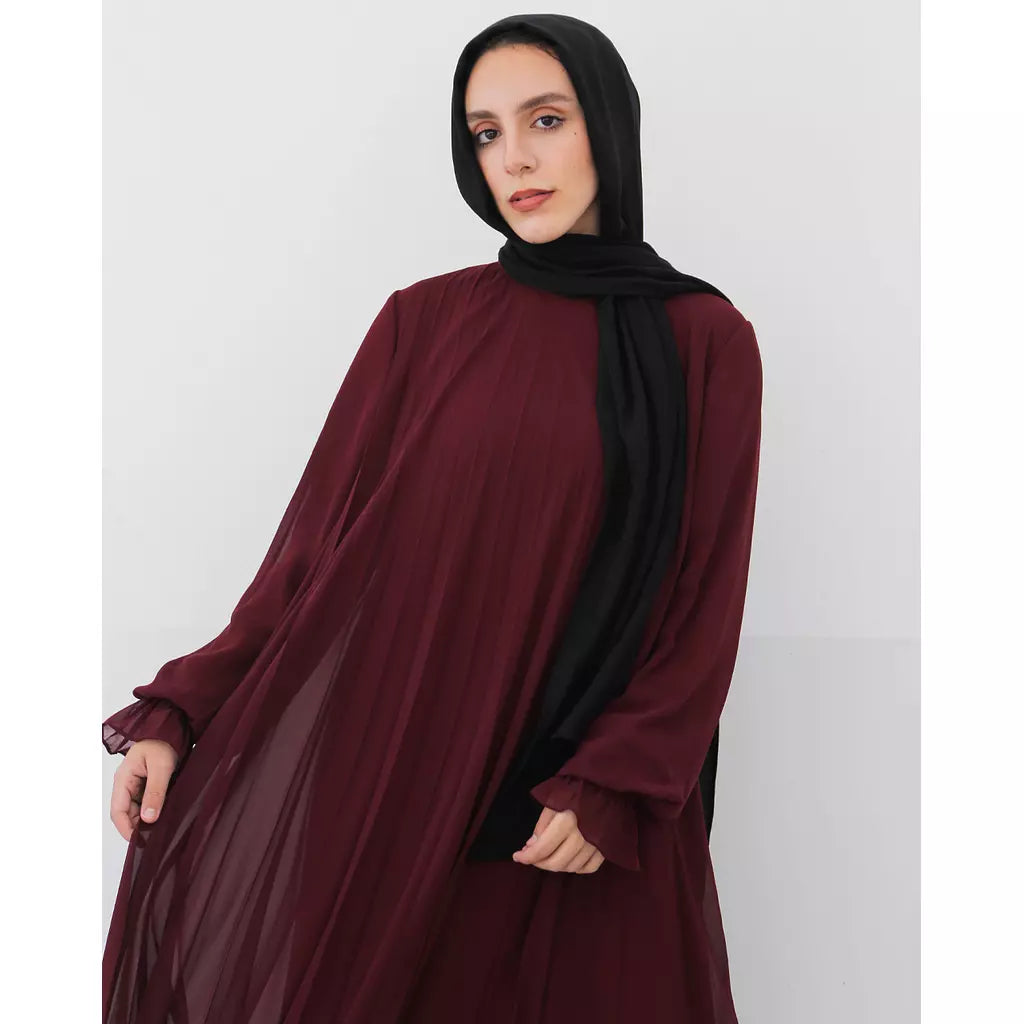 Cloach Pleated Dress In Burgundy