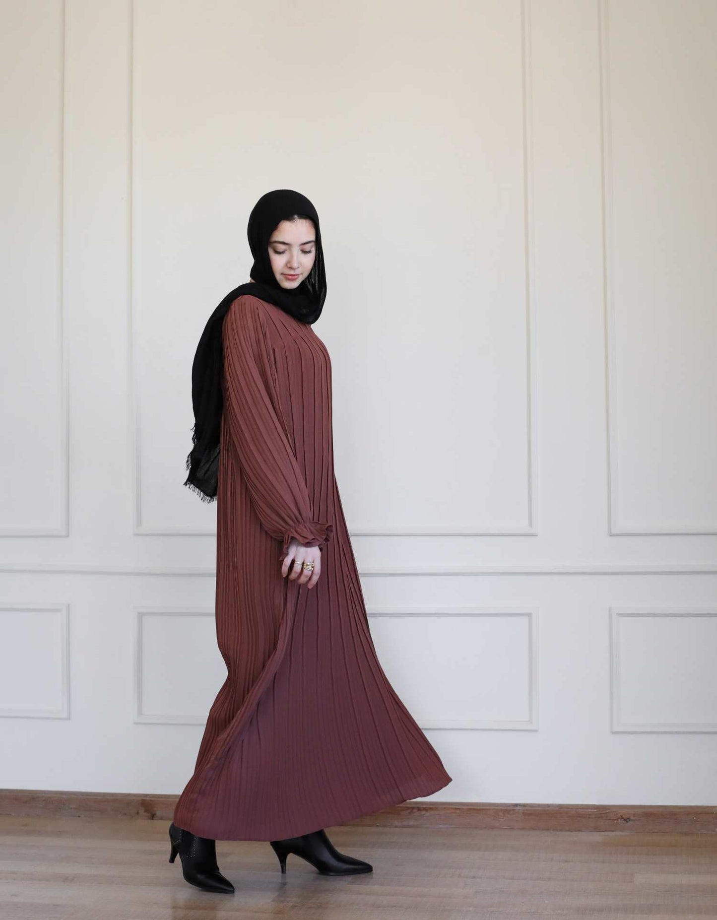 Pleated Dress In Brick
