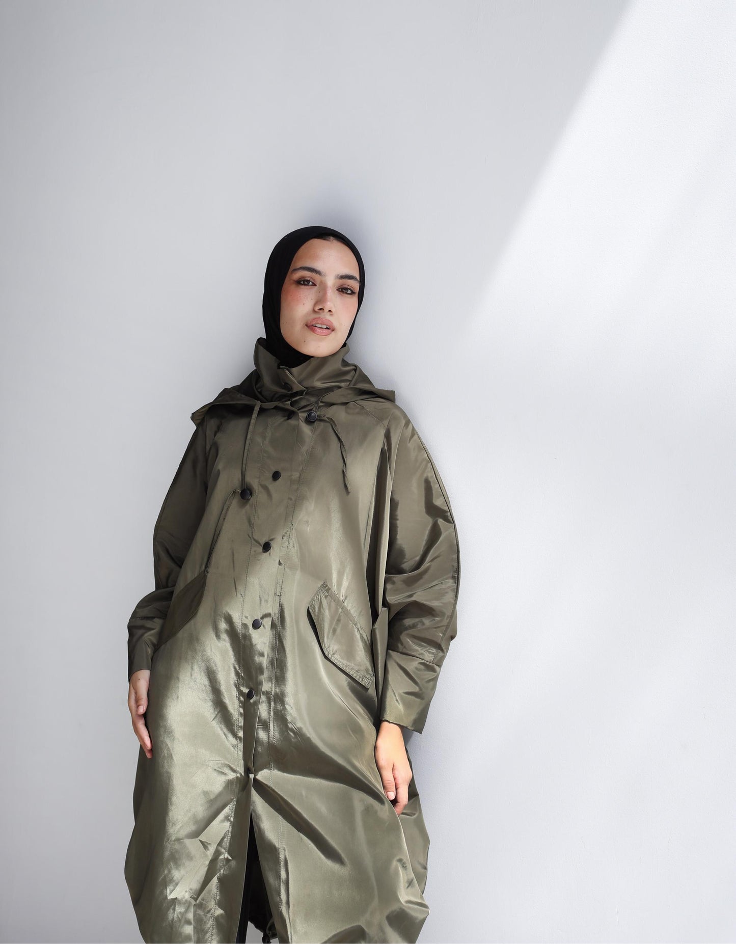 Aero Waterproof Poncho In Olive