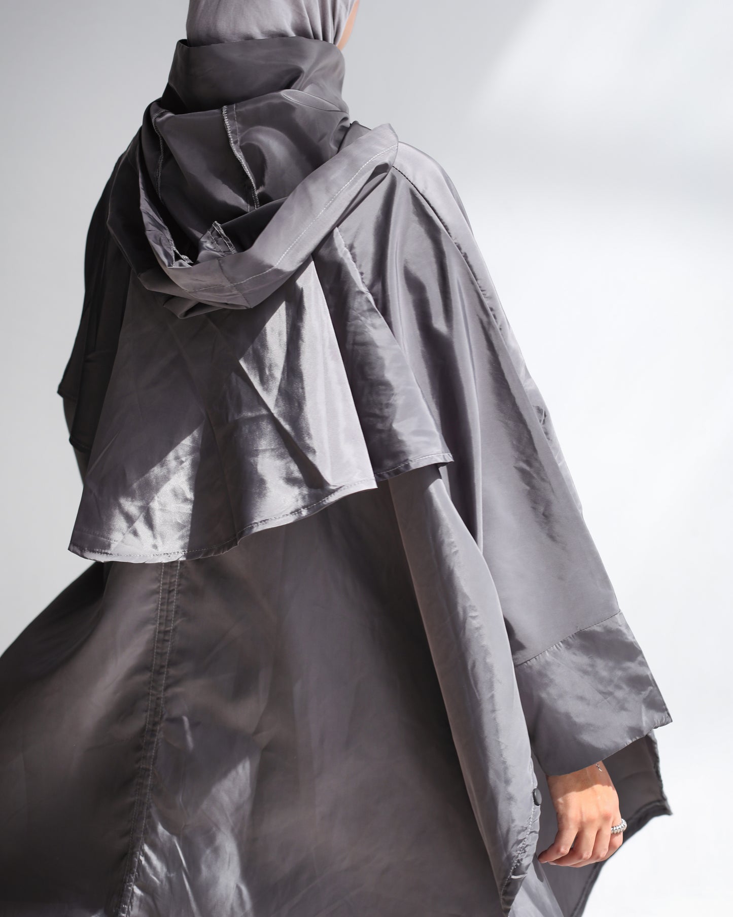 Aero Waterproof Poncho In Gray