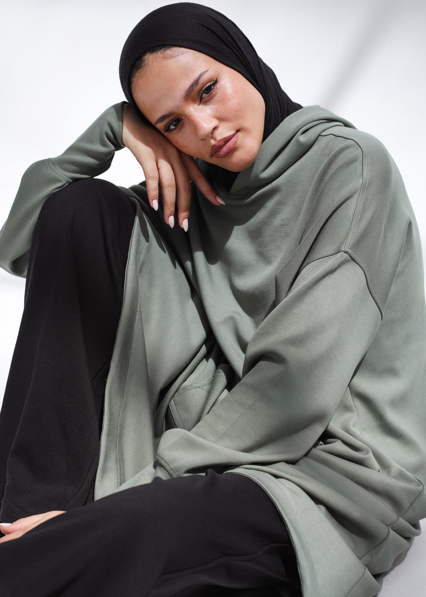 Urban Move Hoodie In Olive Green