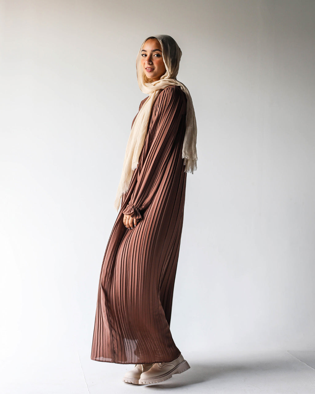 Pleated Dress In Brown