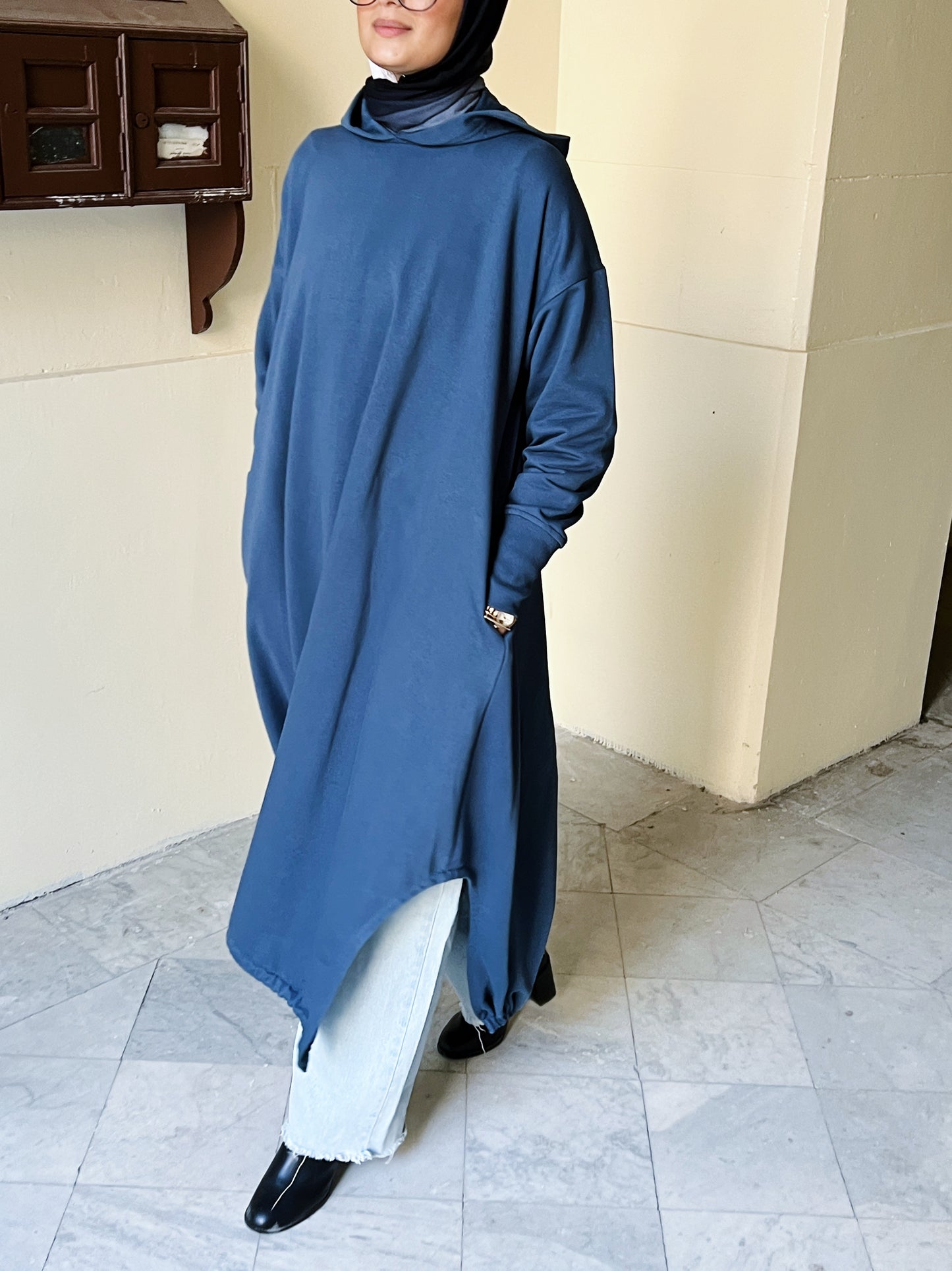 Street Ease Hoodie In Indigo