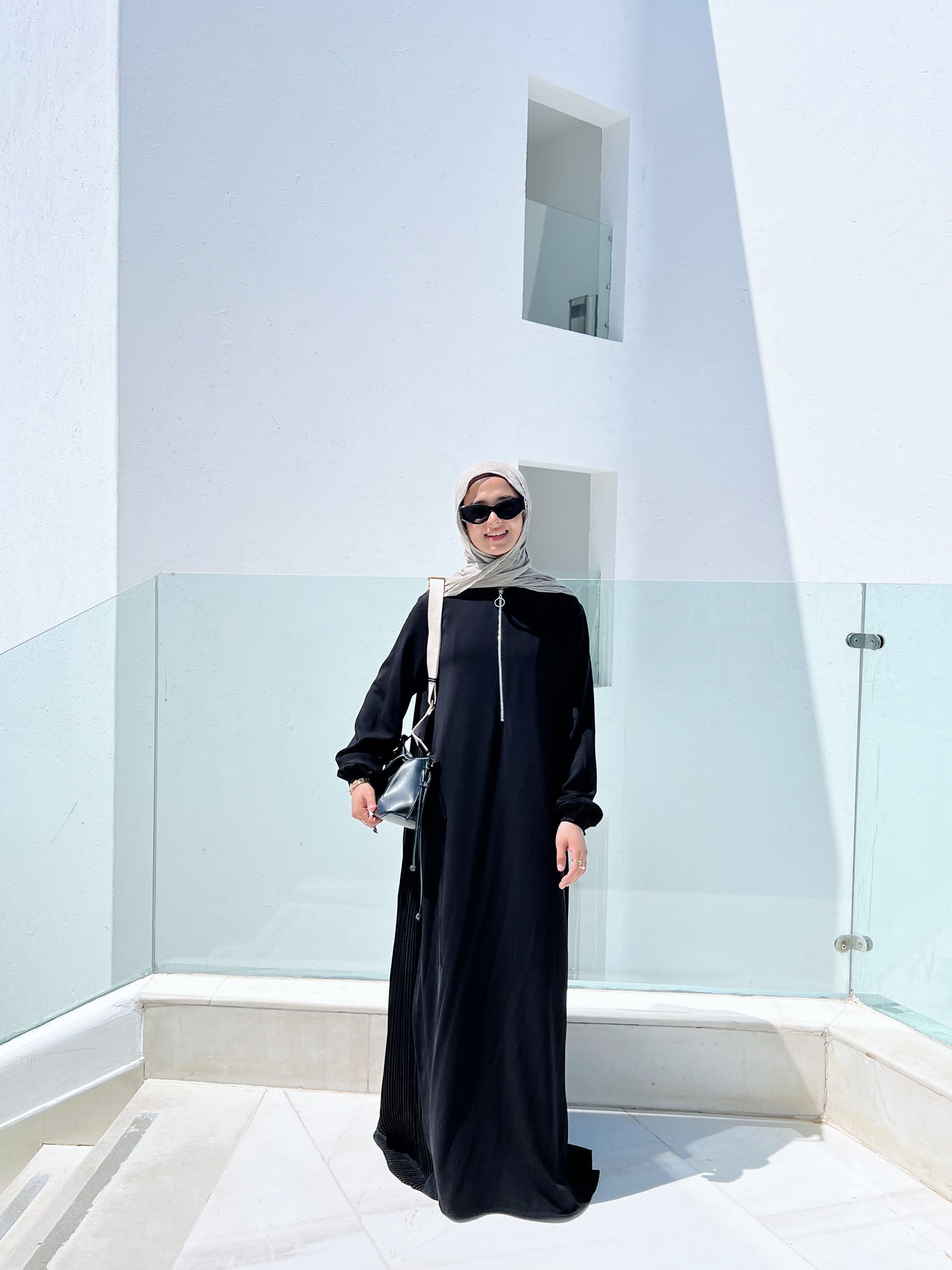 Side Pleated Abaya With Front Zipper