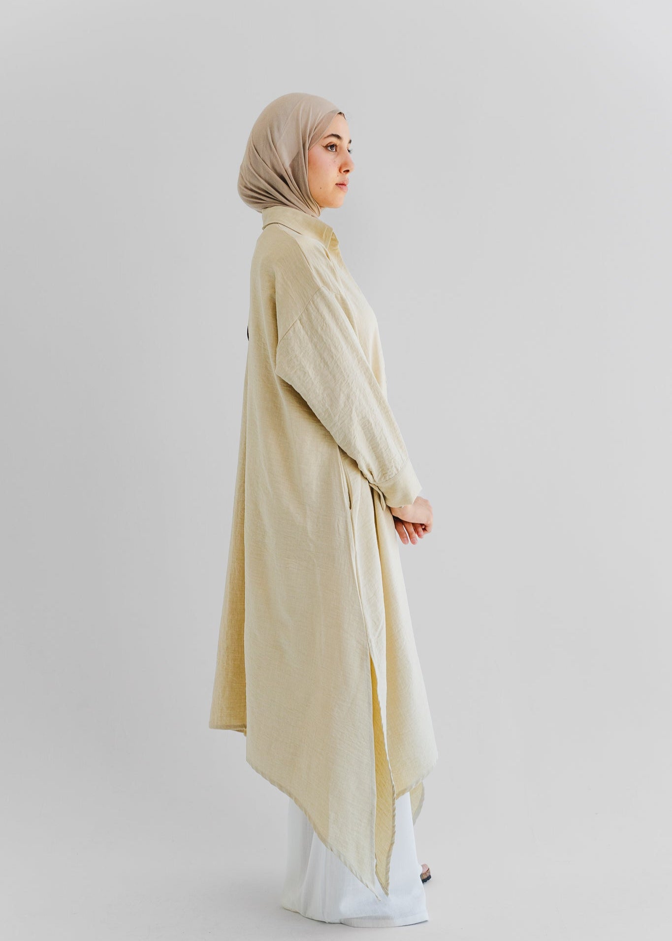 The Ease Top In Ivory Beige