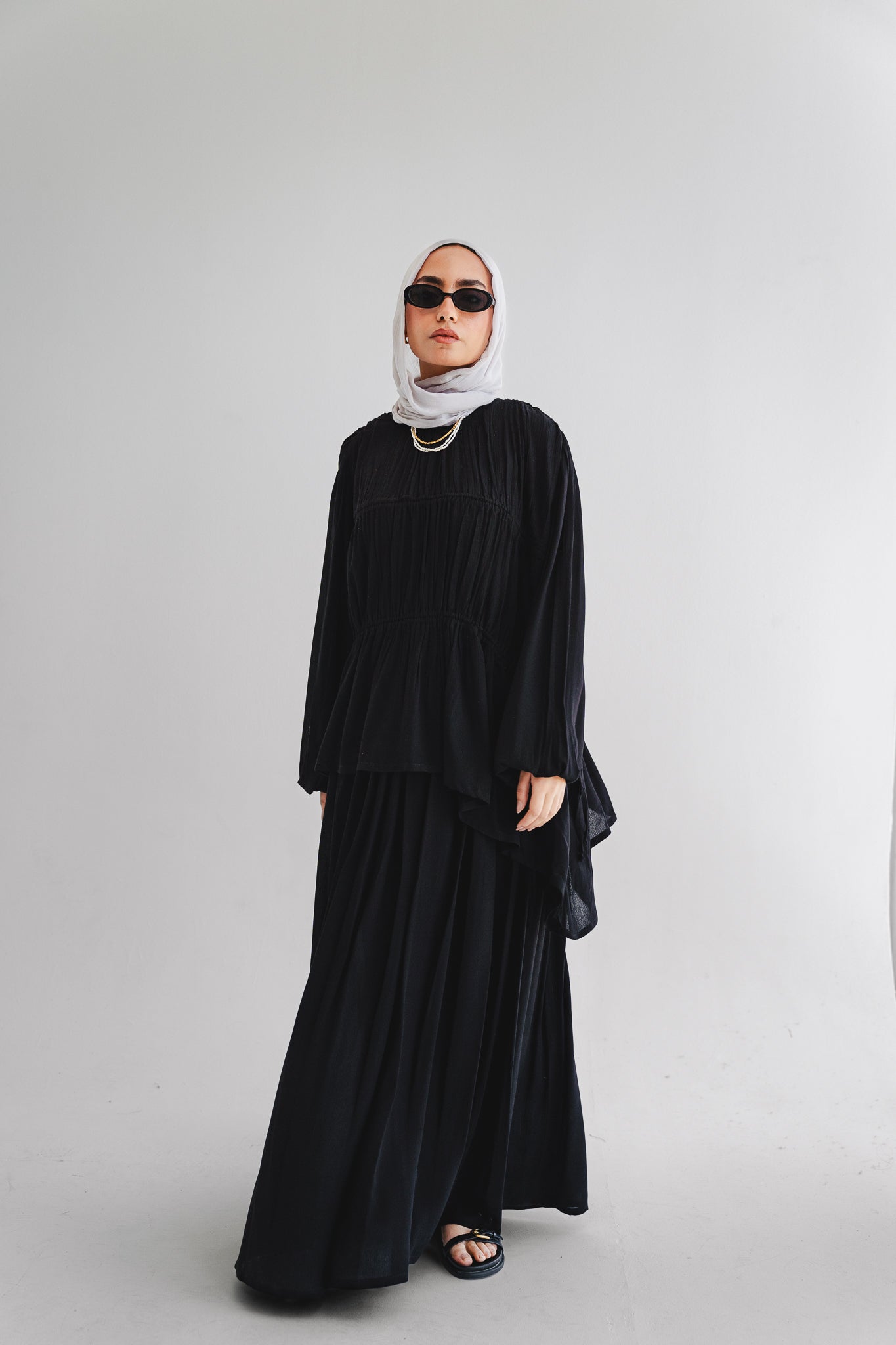 The Drape Flow Set In Black