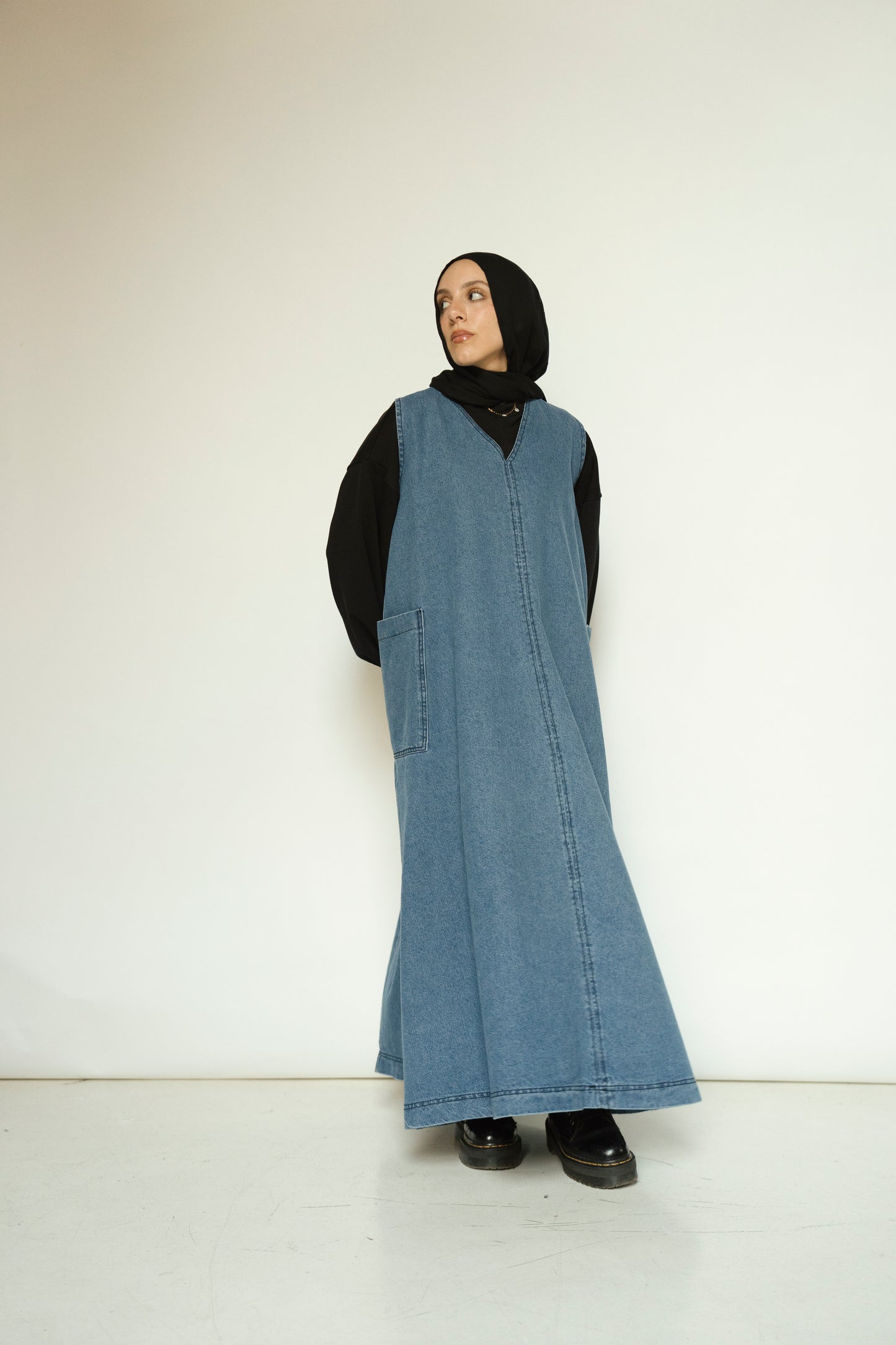 Sleeveless Denim Dress Set (Light Wash)