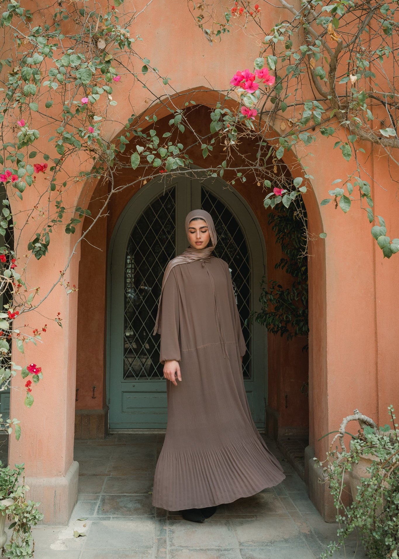 Tie-detail Pleated Dress in Taupe