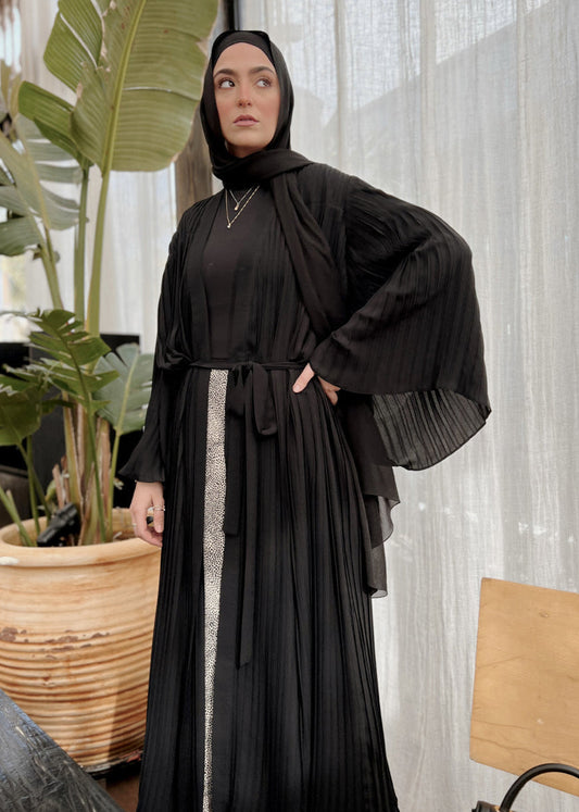 Pleated Kaftan In Black
