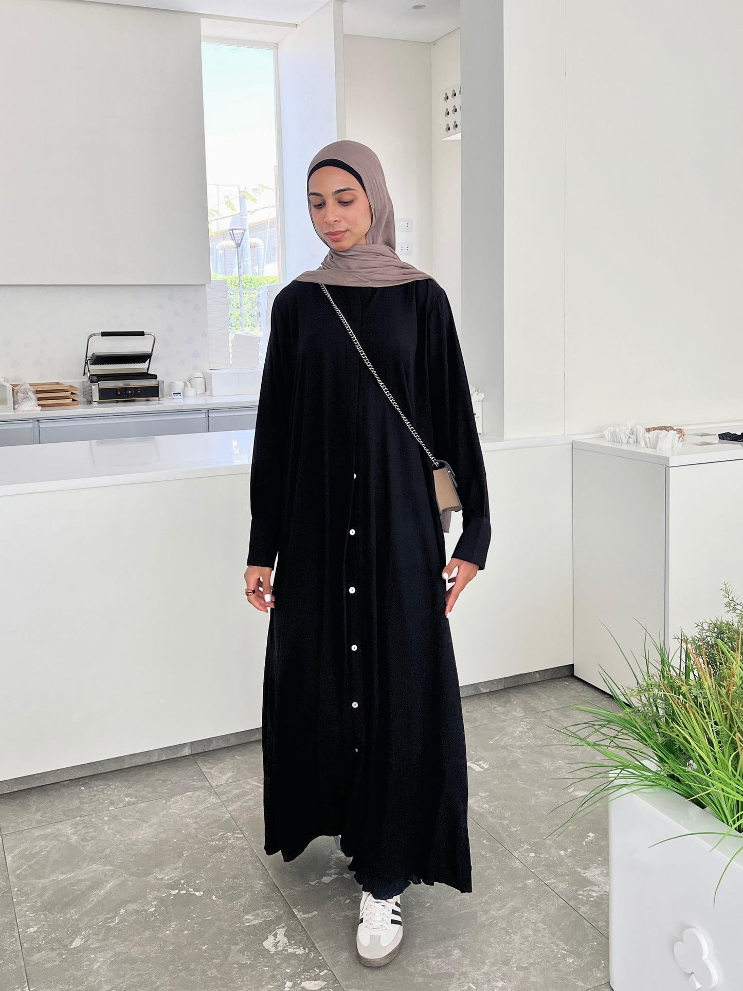 9-5 Elegance Shirt Dress In Black