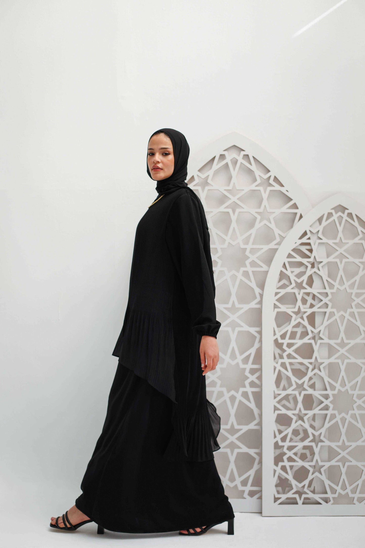 Pleated Chiffon High Low Abaya