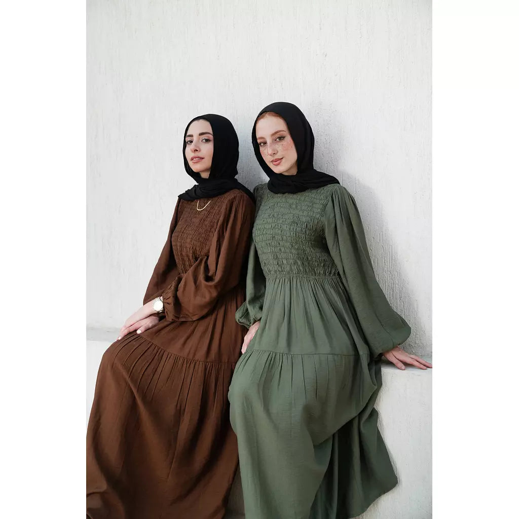 Weekend Wanderer Dress In Olive