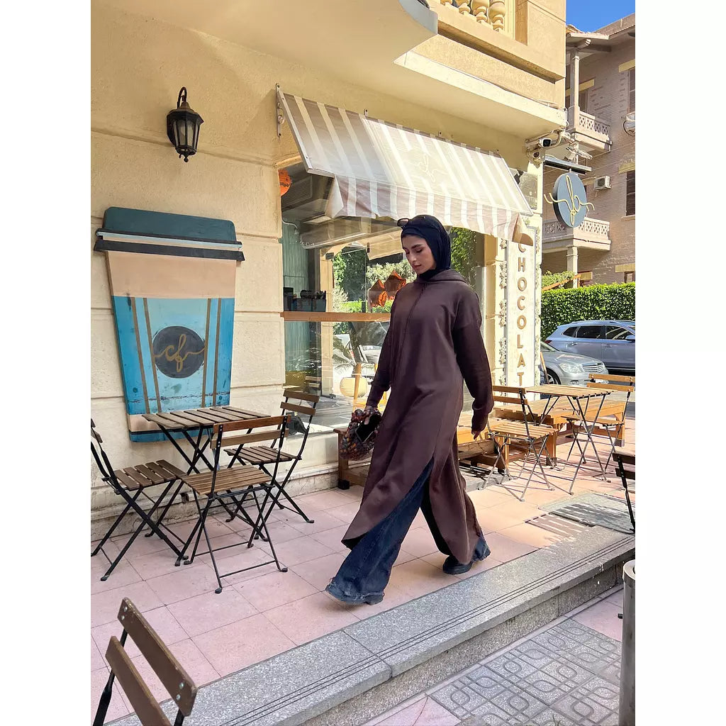 Rounded Hoodie In Brown