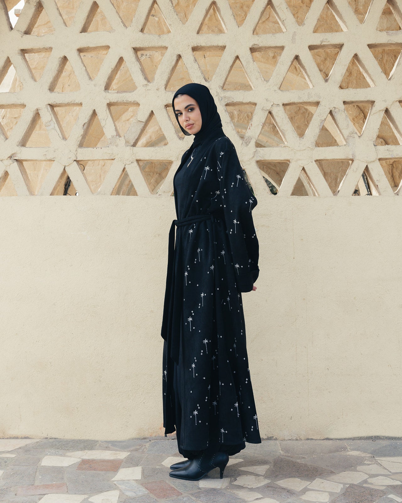 The Palm Embroidered Kaftan Black x Creme