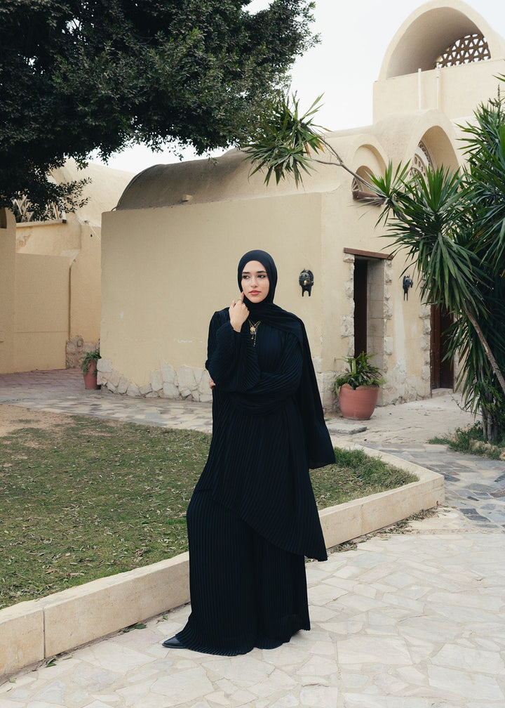 The Pleat Fall Set In Black