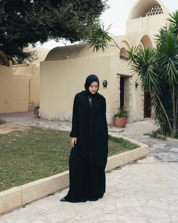 The Pleat Fall Set In Black
