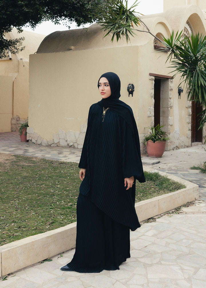 The Pleat Fall Set In Black