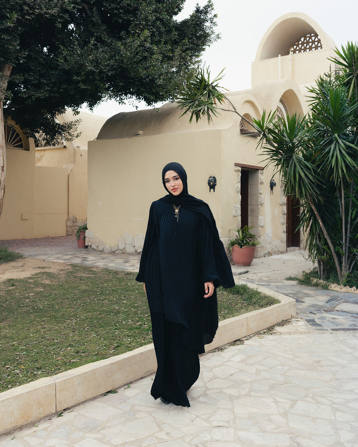 The Pleat Fall Set In Black