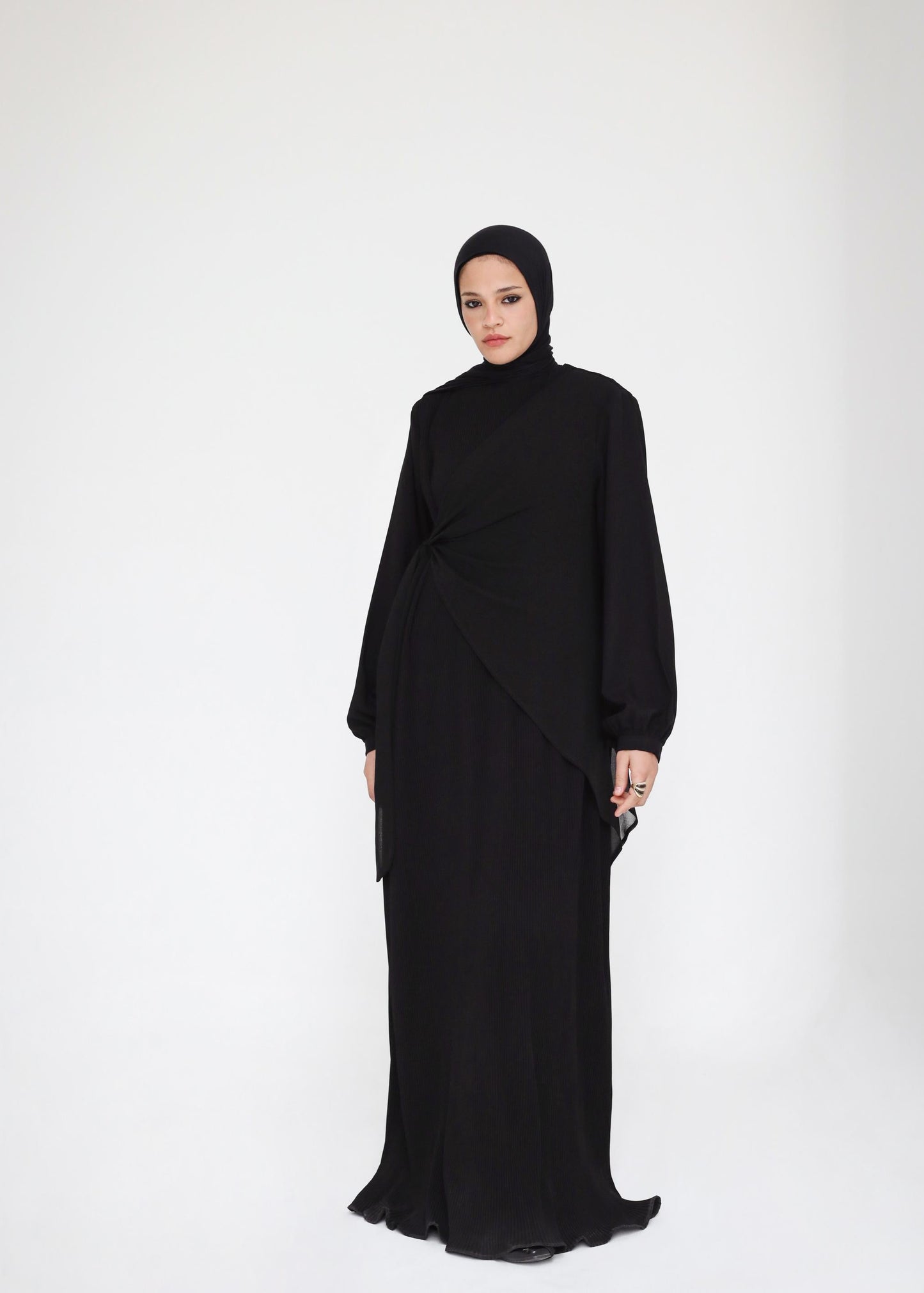 The Knotted Grace Abaya