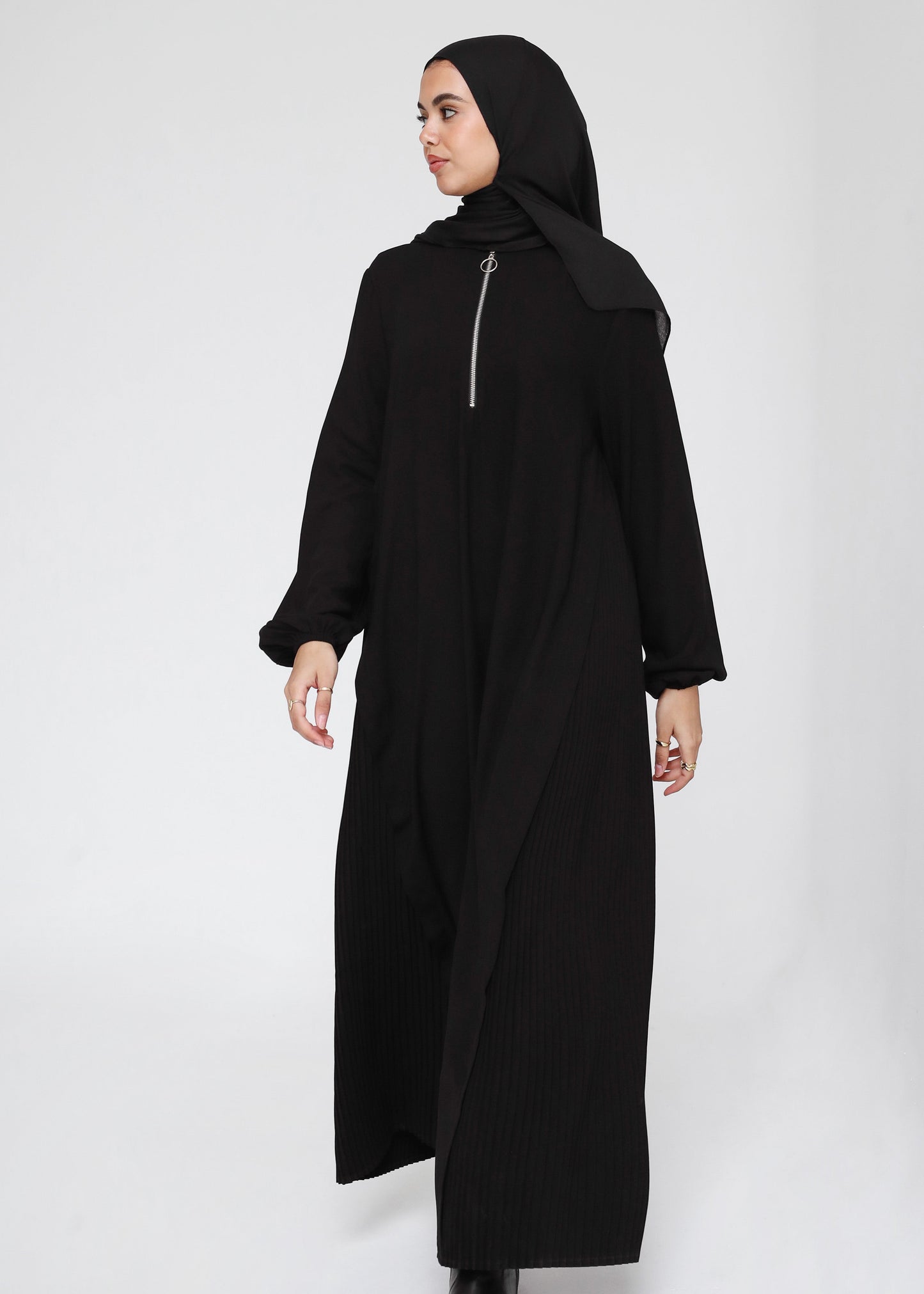 Side Pleated Abaya With Front Zipper