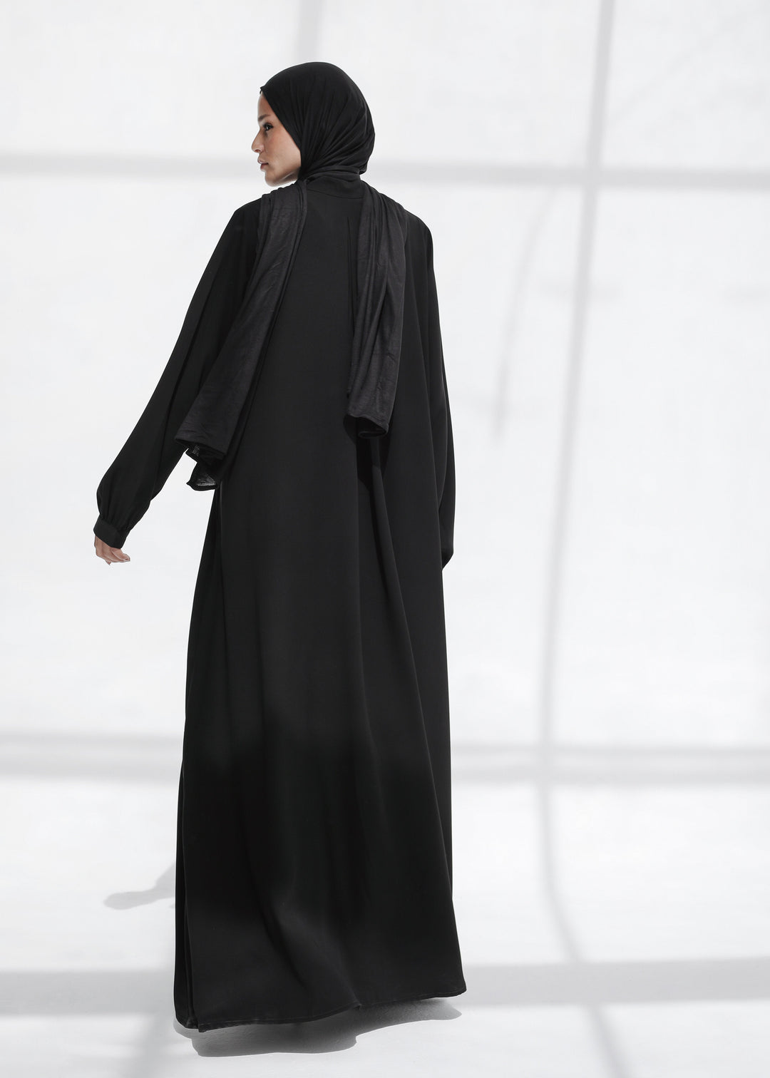 The Modern Toggle Abaya