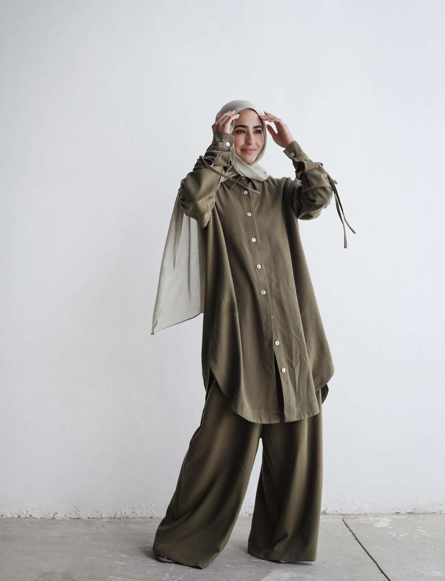 The Everyday Linen Set In Olive