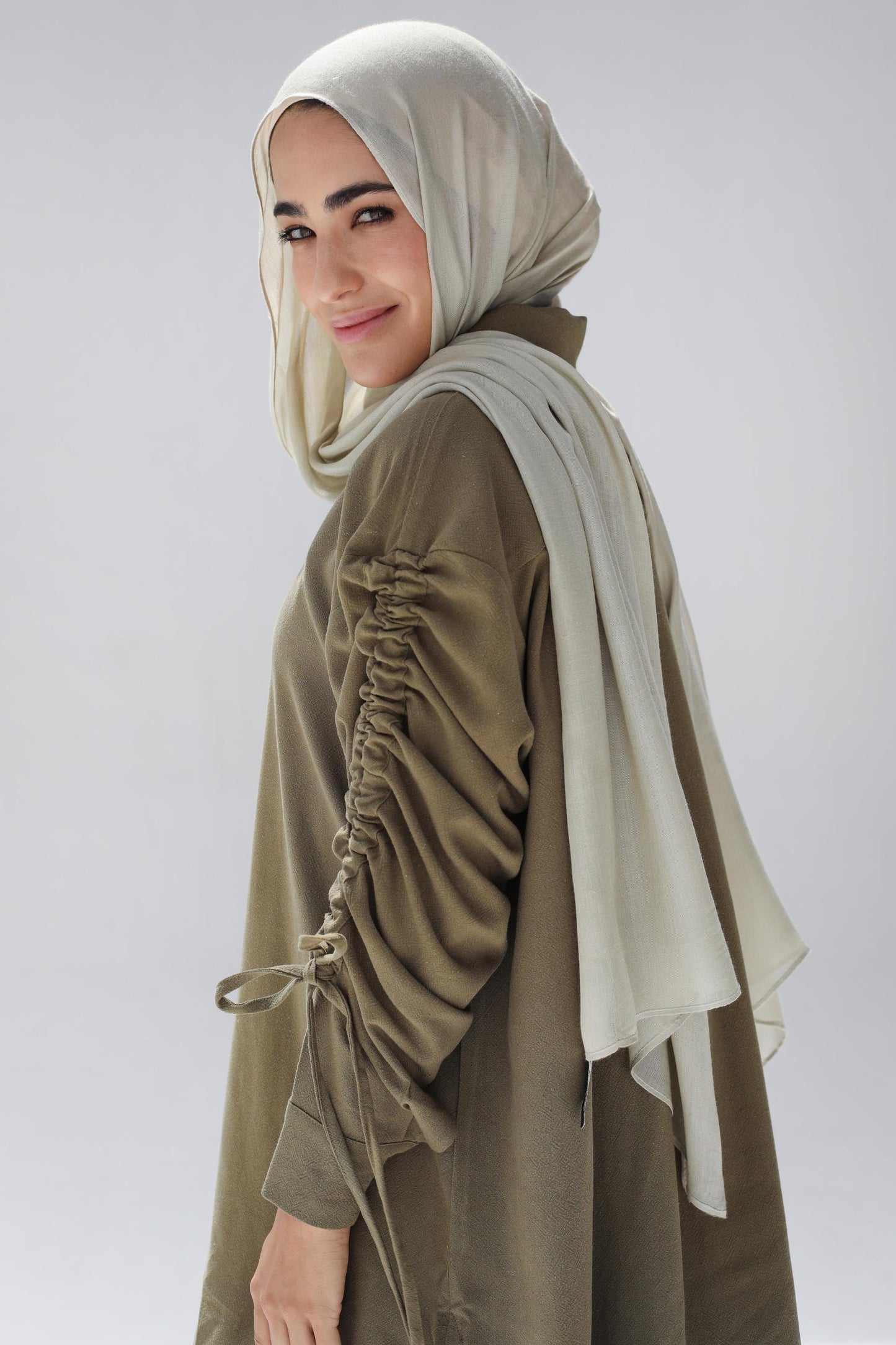 The Everyday Linen Set In Olive