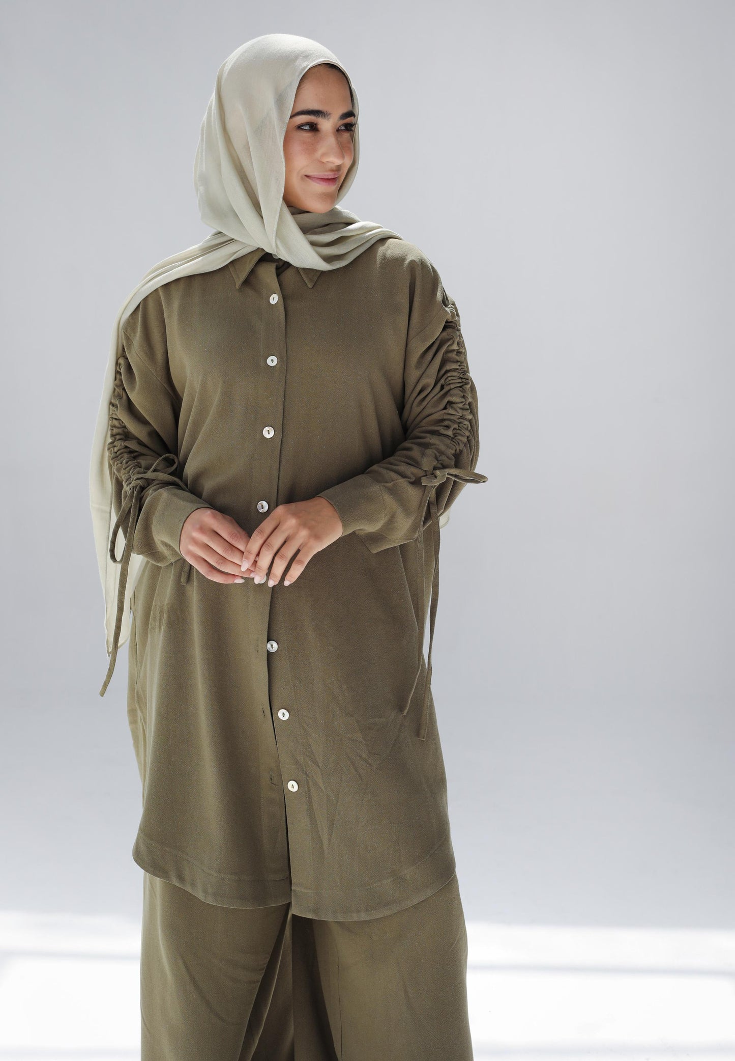 The Everyday Linen Set In Olive