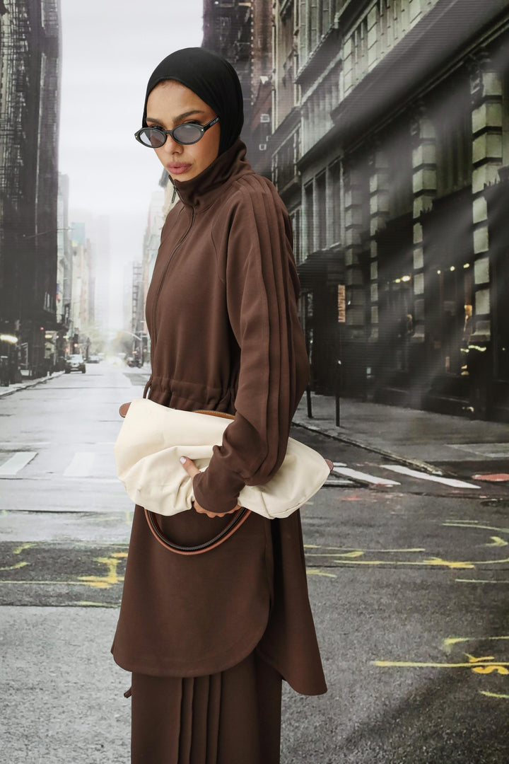The Sporty Pleats Set In Brown