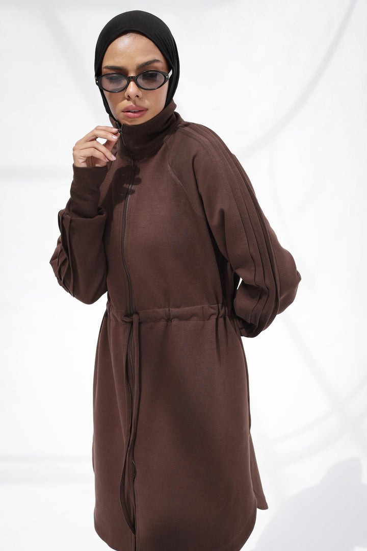 The Sporty Pleats Set In Brown