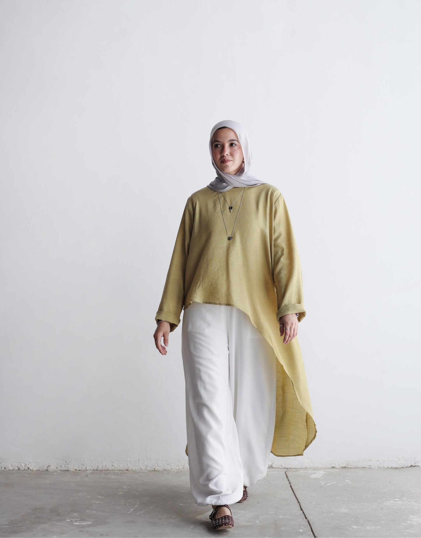 The Wave Top in Acacia Green