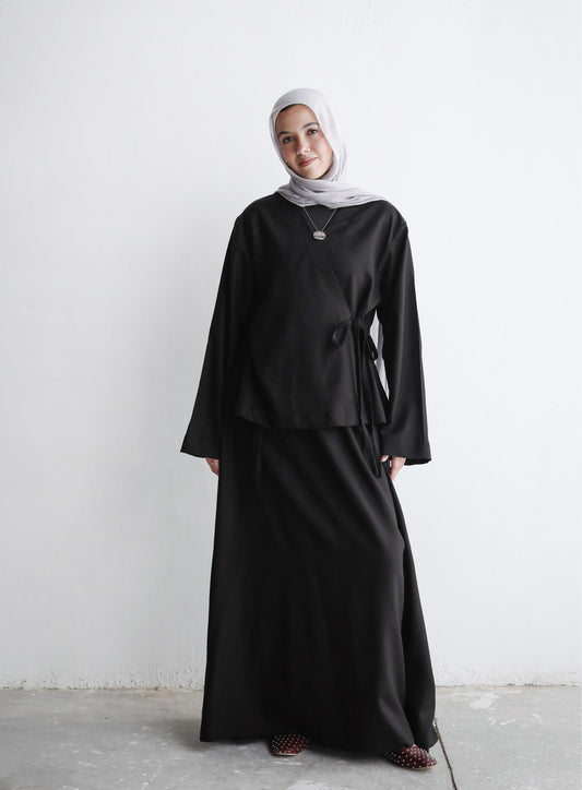 The Easy Wrap Set In Black