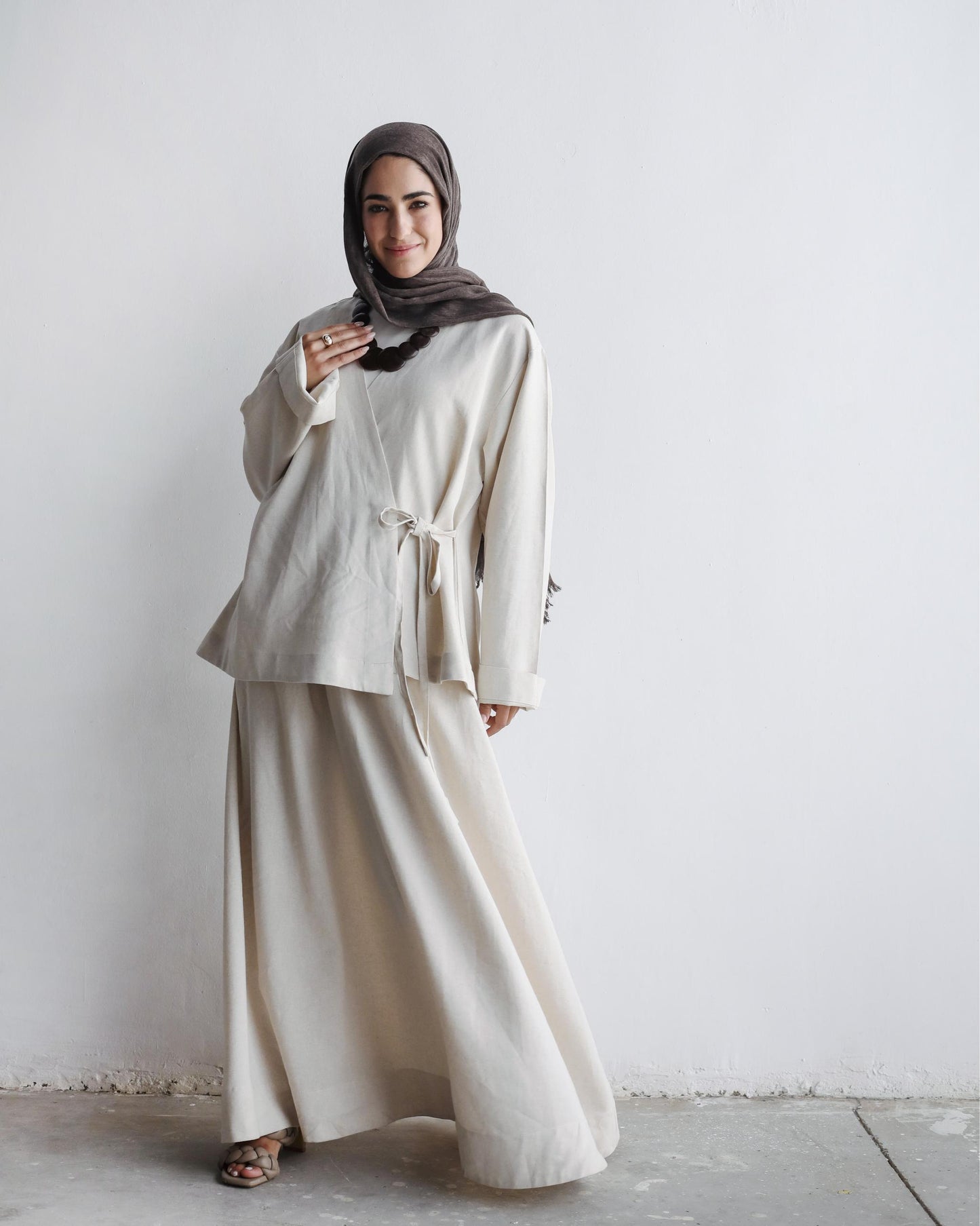 The Easy Wrap Set In cream