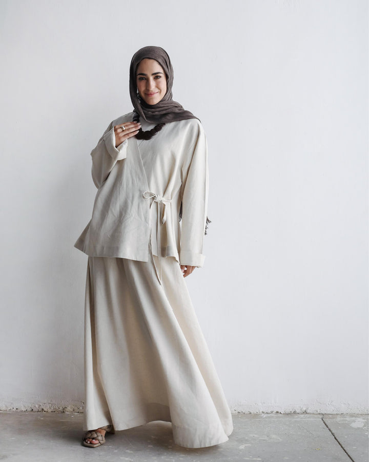 The Easy Wrap Set In cream