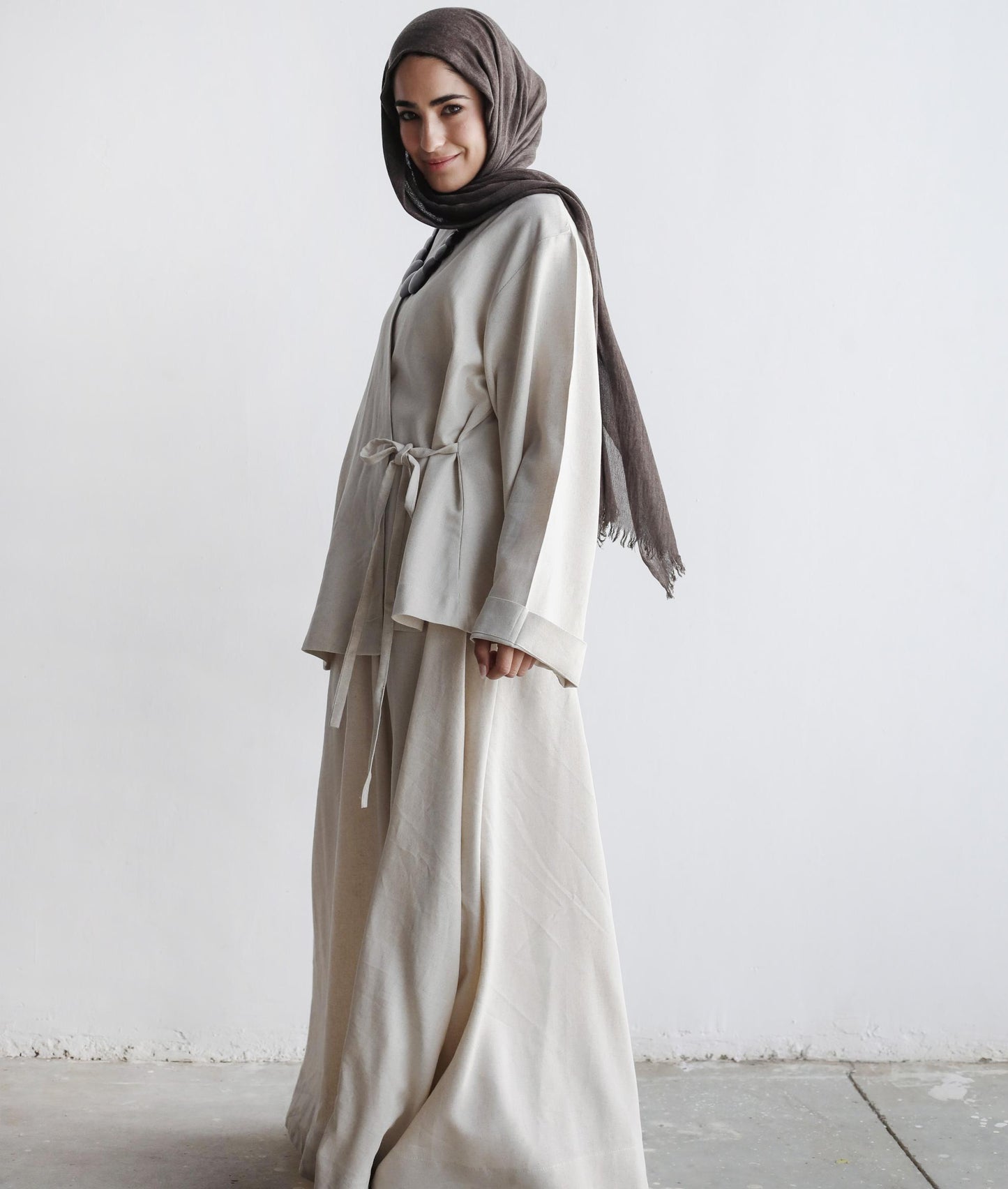 The Easy Wrap Set In cream