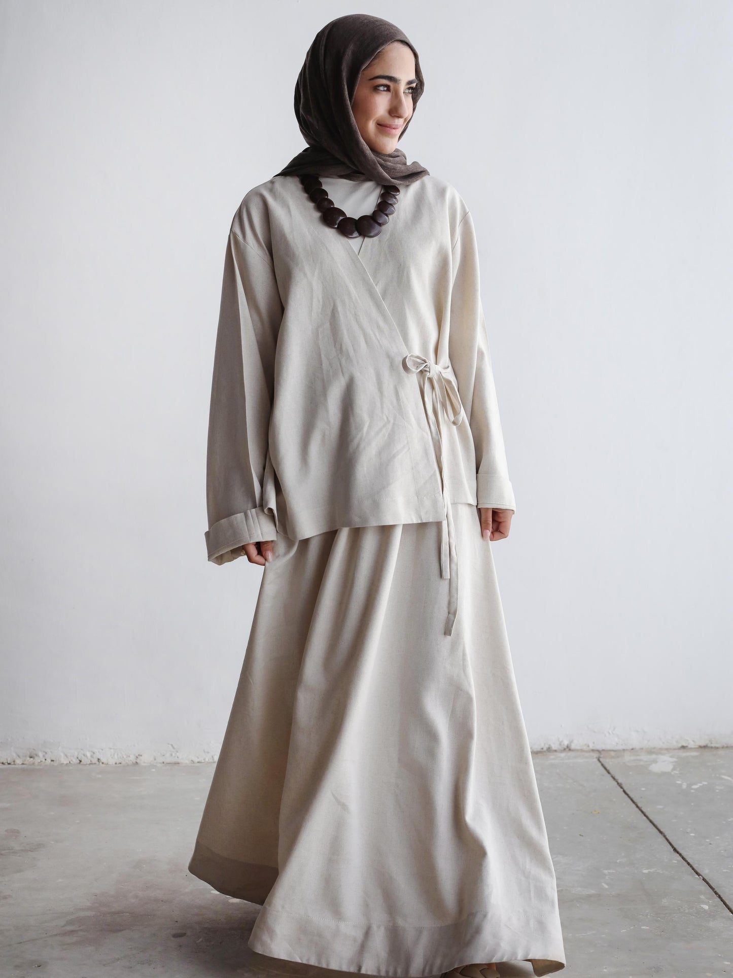 The Easy Wrap Set In cream