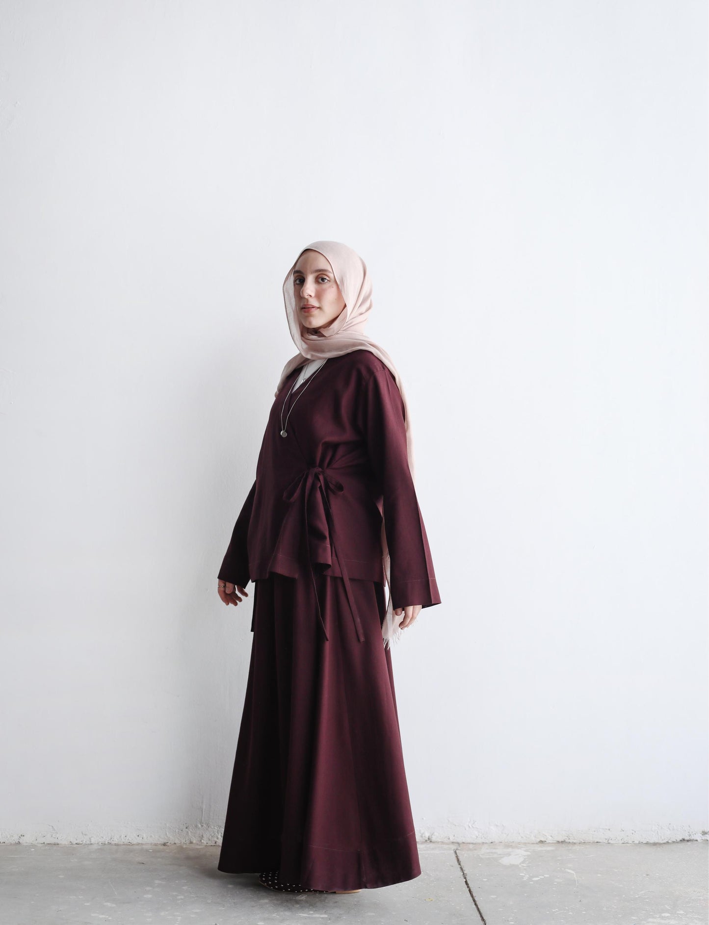 The Easy Wrap Set In Burgundy