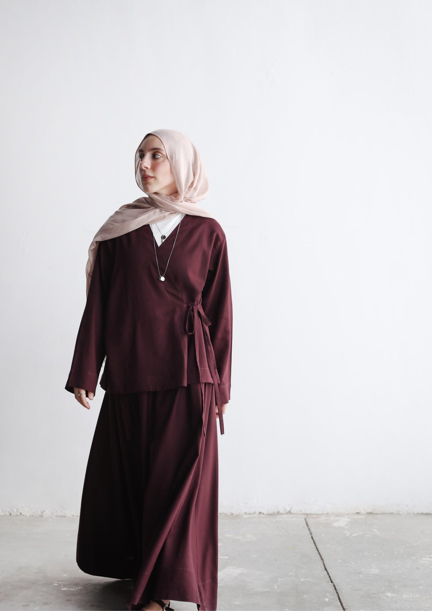 The Easy Wrap Set In Burgundy