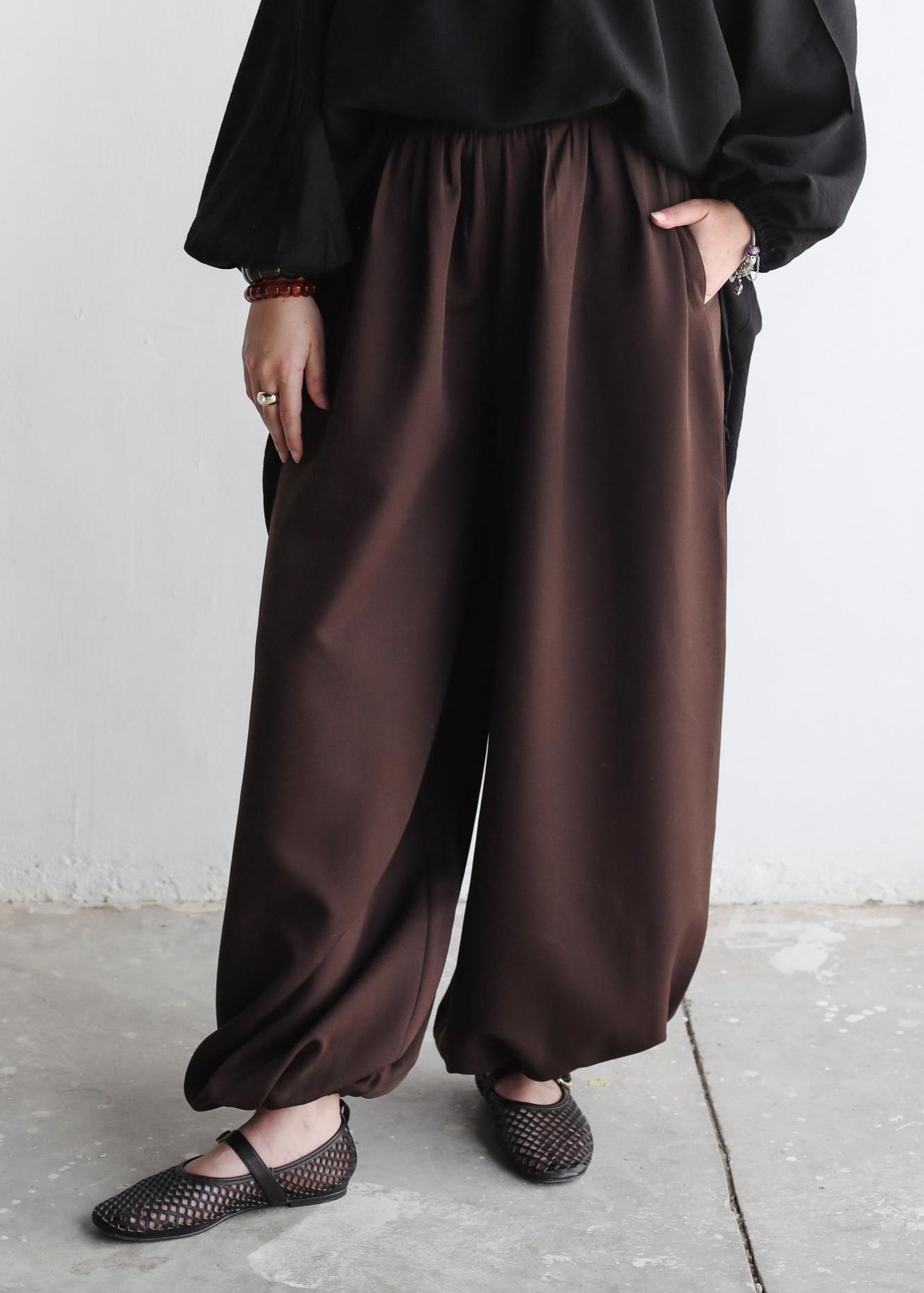 The Aura Balloon Pants In Burnt Brown