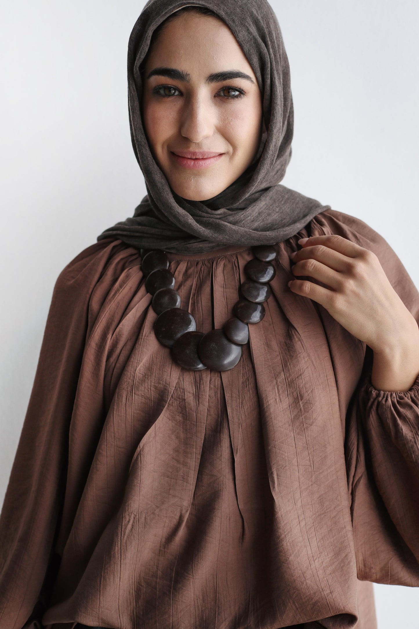 The Balloon Cloud Top in Coconut Brown