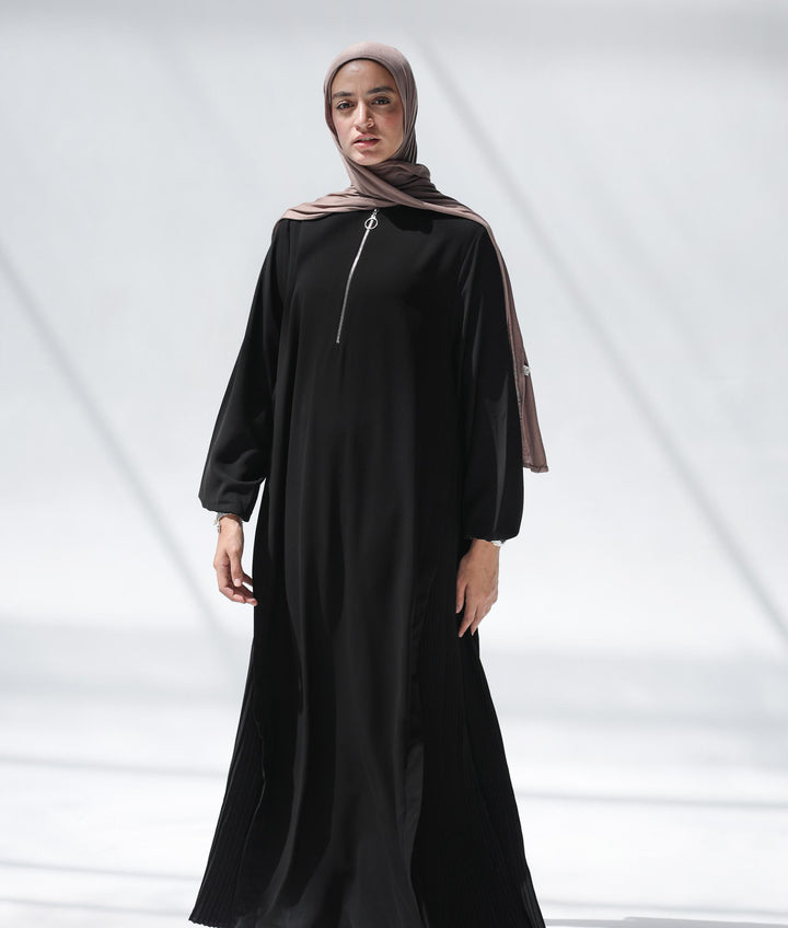 Side Pleated Abaya With Front Zipper