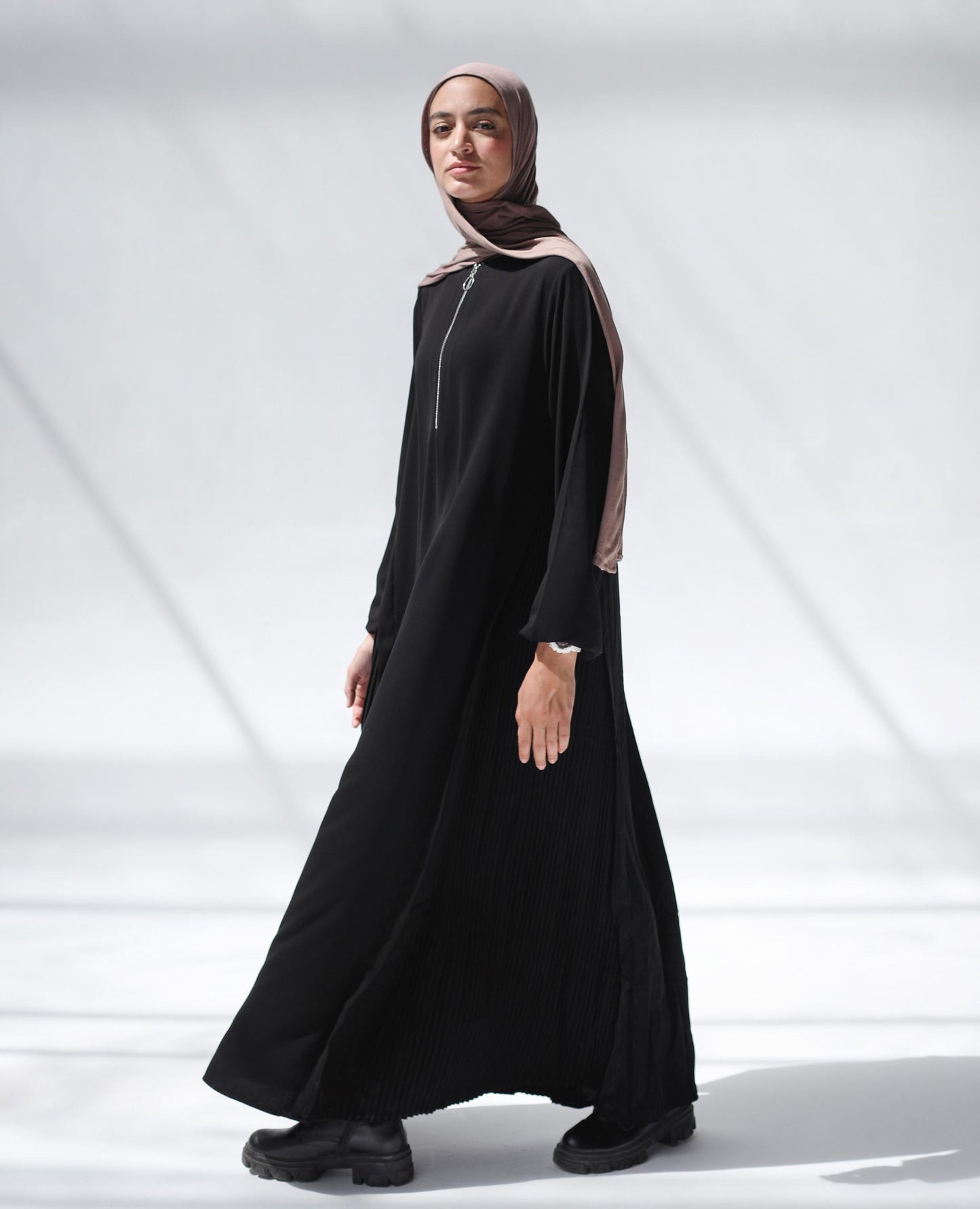 Side Pleated Abaya With Front Zipper