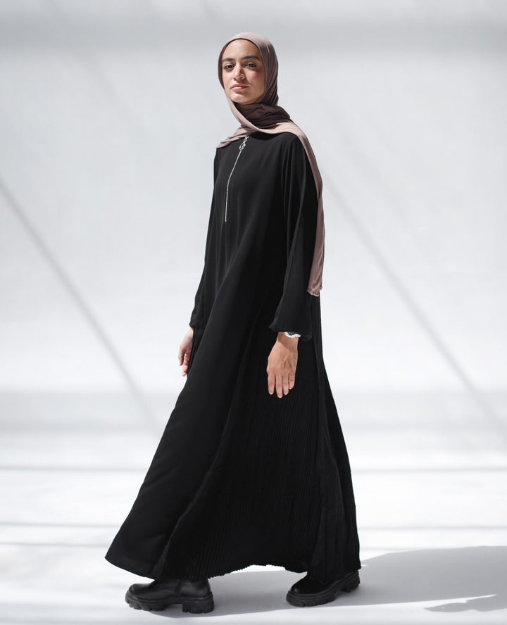 Side Pleated Abaya With Front Zipper