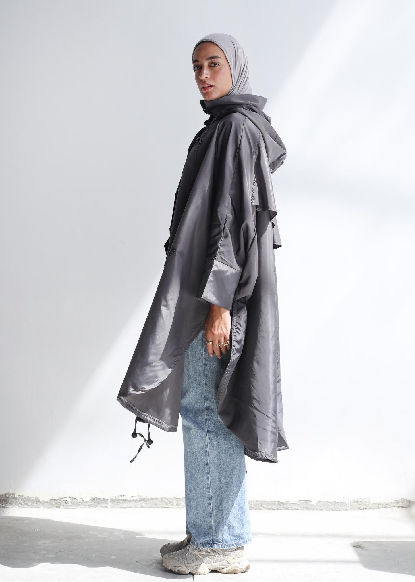 Aero Waterproof Poncho In Gray