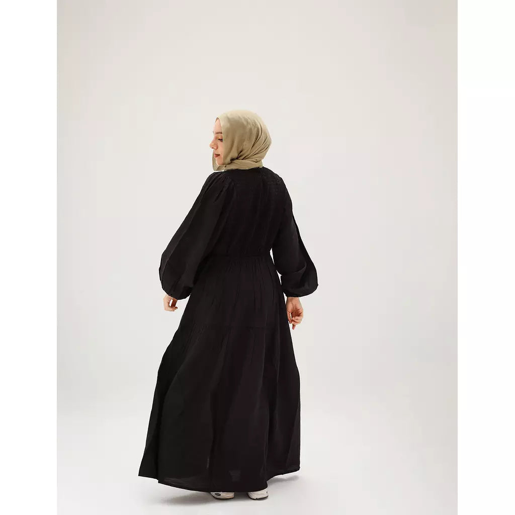 Weekend Wanderer Dress In Black