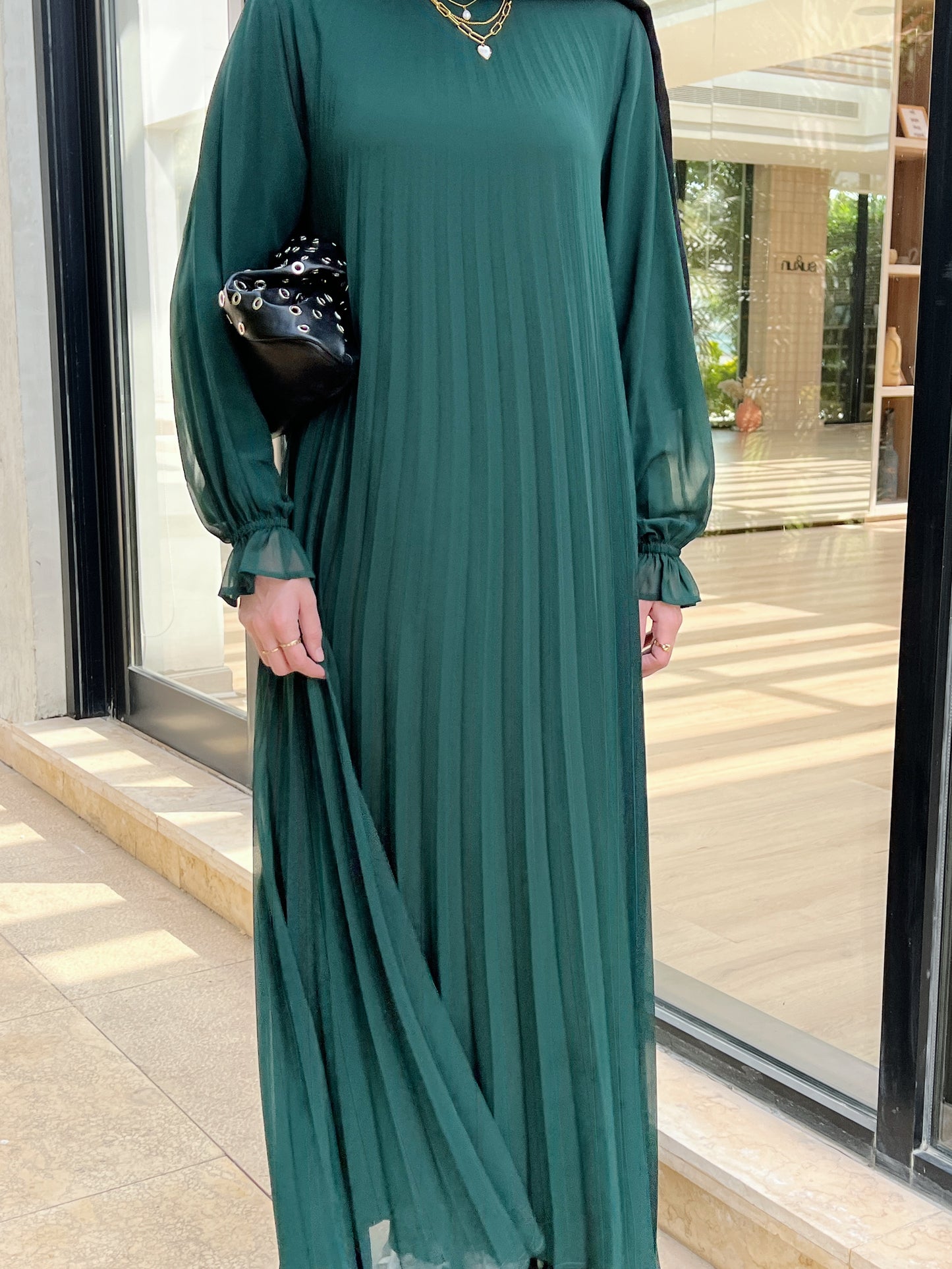 Cloach Pleated Dress In Green