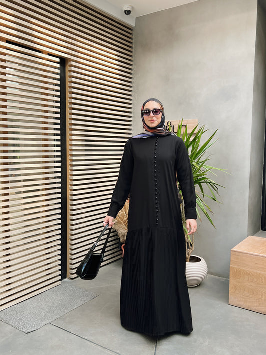 Buttoned Pleated Abaya