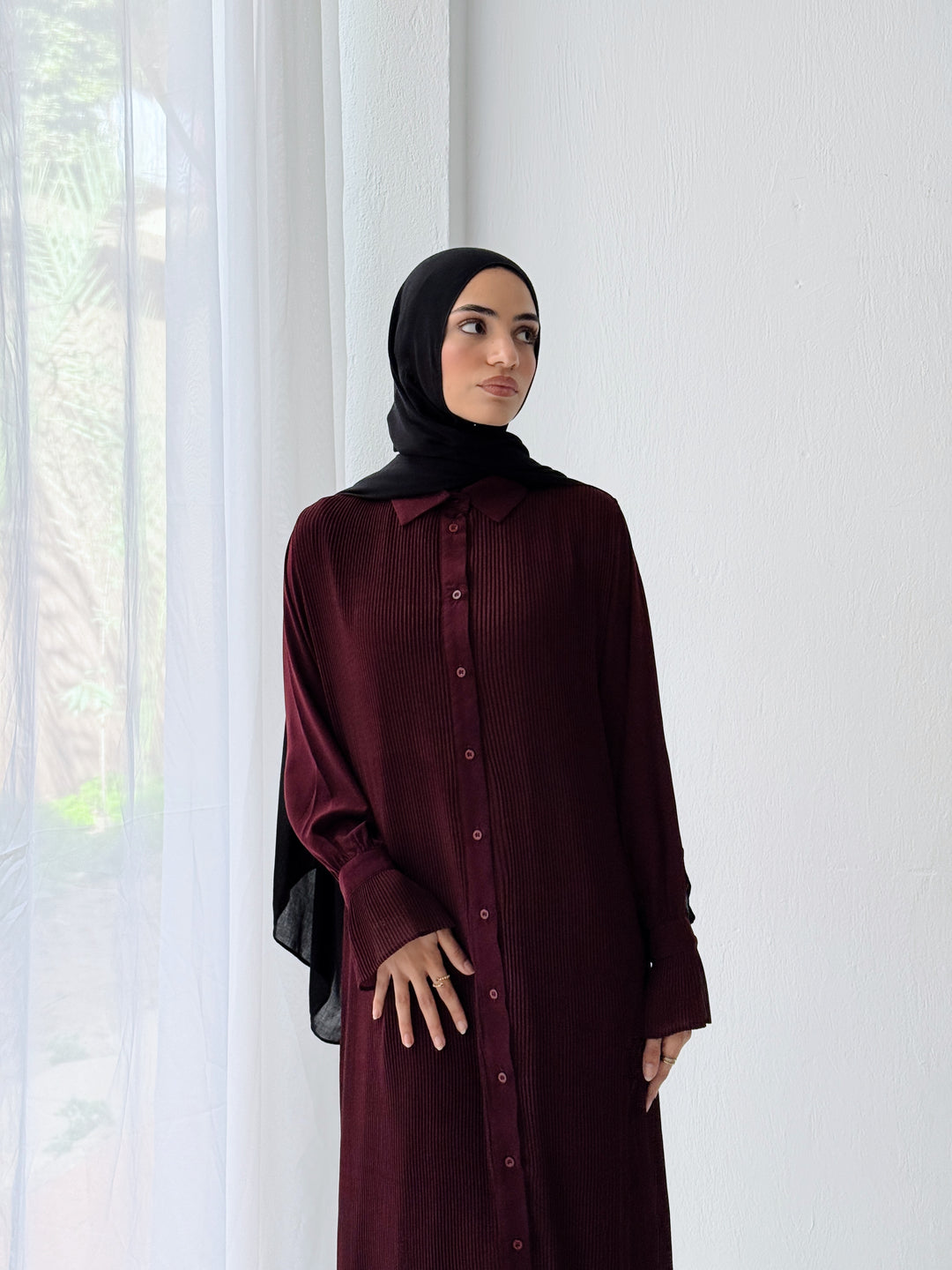 Timeless Pleated Shirt in Burgundy
