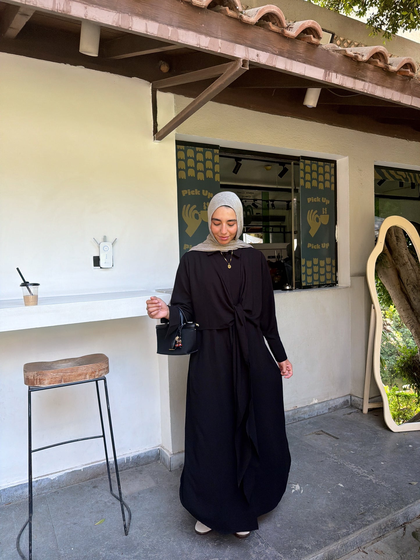 Knot Crep Shirt Abaya In Black