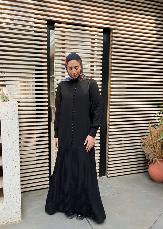 Buttoned Pleated Abaya